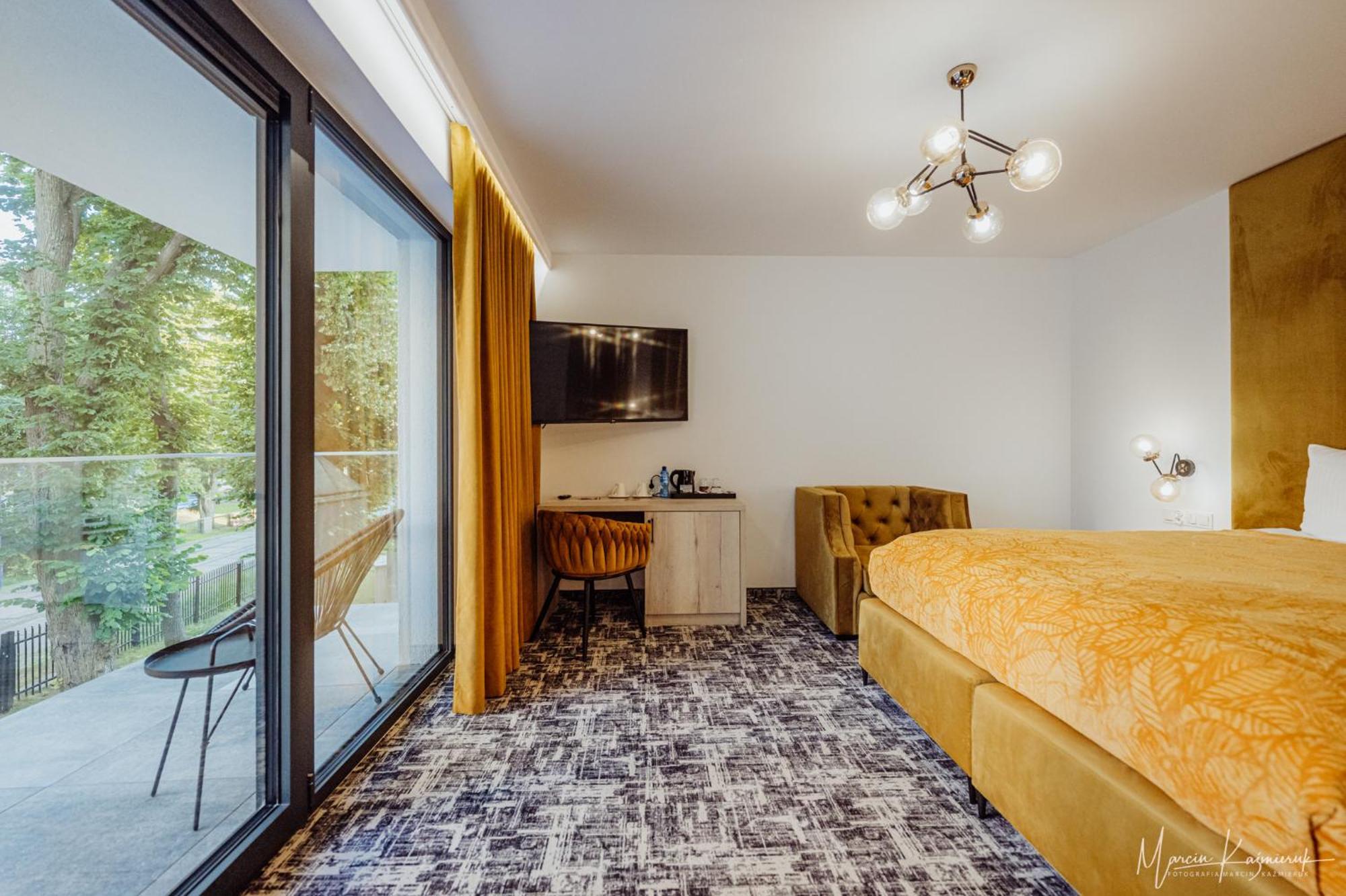 Cristal Bed & Breakfast Ustka Exterior photo